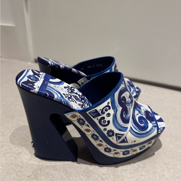 Dolce & Gabbana Majolica-Print Polished Calfskin Clogs